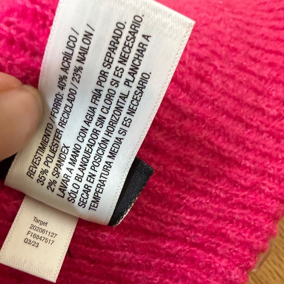 NWT ART CLASS Vibrant Pink Knit Winter Beanie Hat (One Size Fits Most) 💗 - Picture 6 of 6